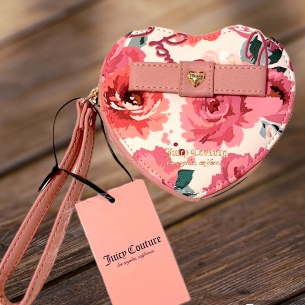 New Juicy Couture Peek a Bow Heart Wristlet